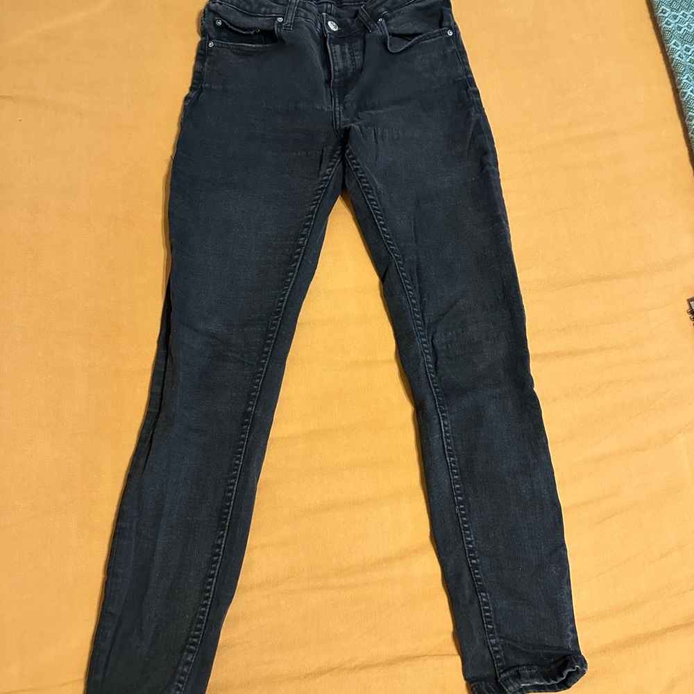 Skinny jeans